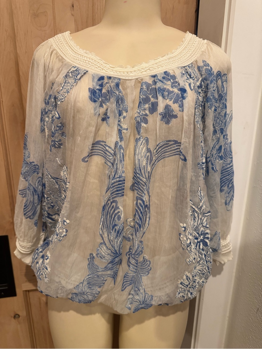 Vintage Roberto Cavalli Blue White Majolica Floral silk Blouse/Tunic Sz 42